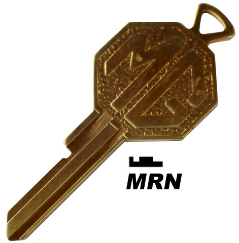 MG CRESTED BRASS MRN KEY